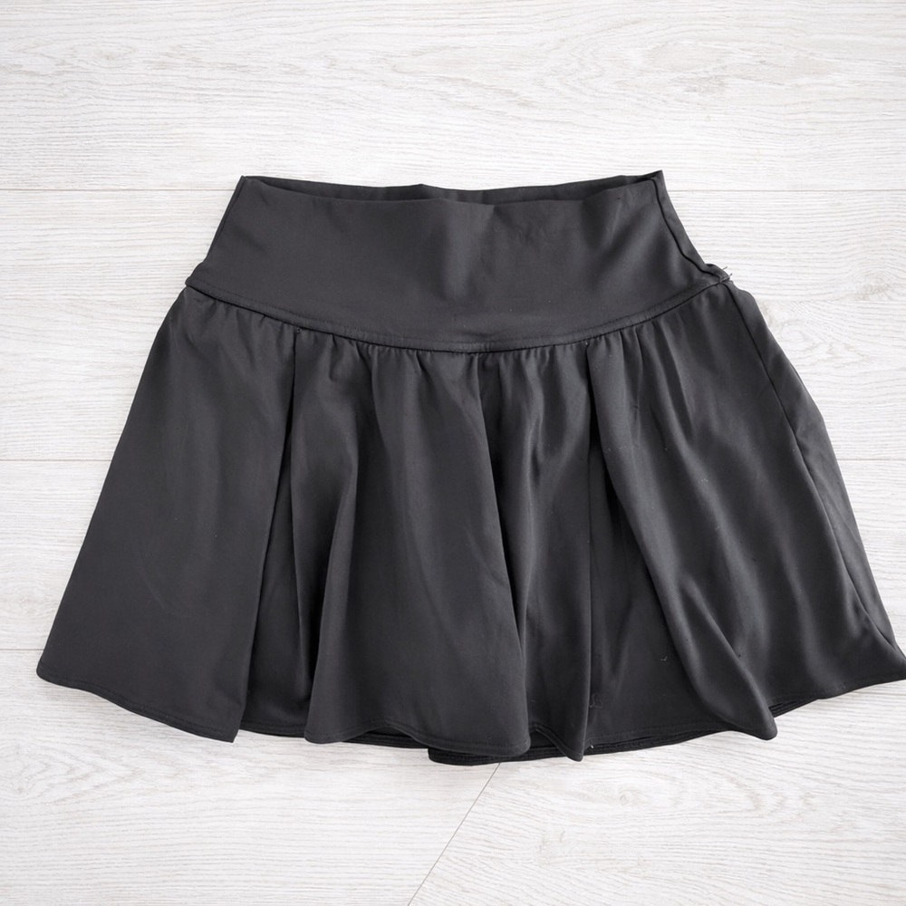 Gilly Hicks Black Skort - Woman’s Size S